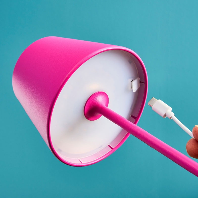 lichtfactory_akku_led_tischleuchte_colorful_pink_03